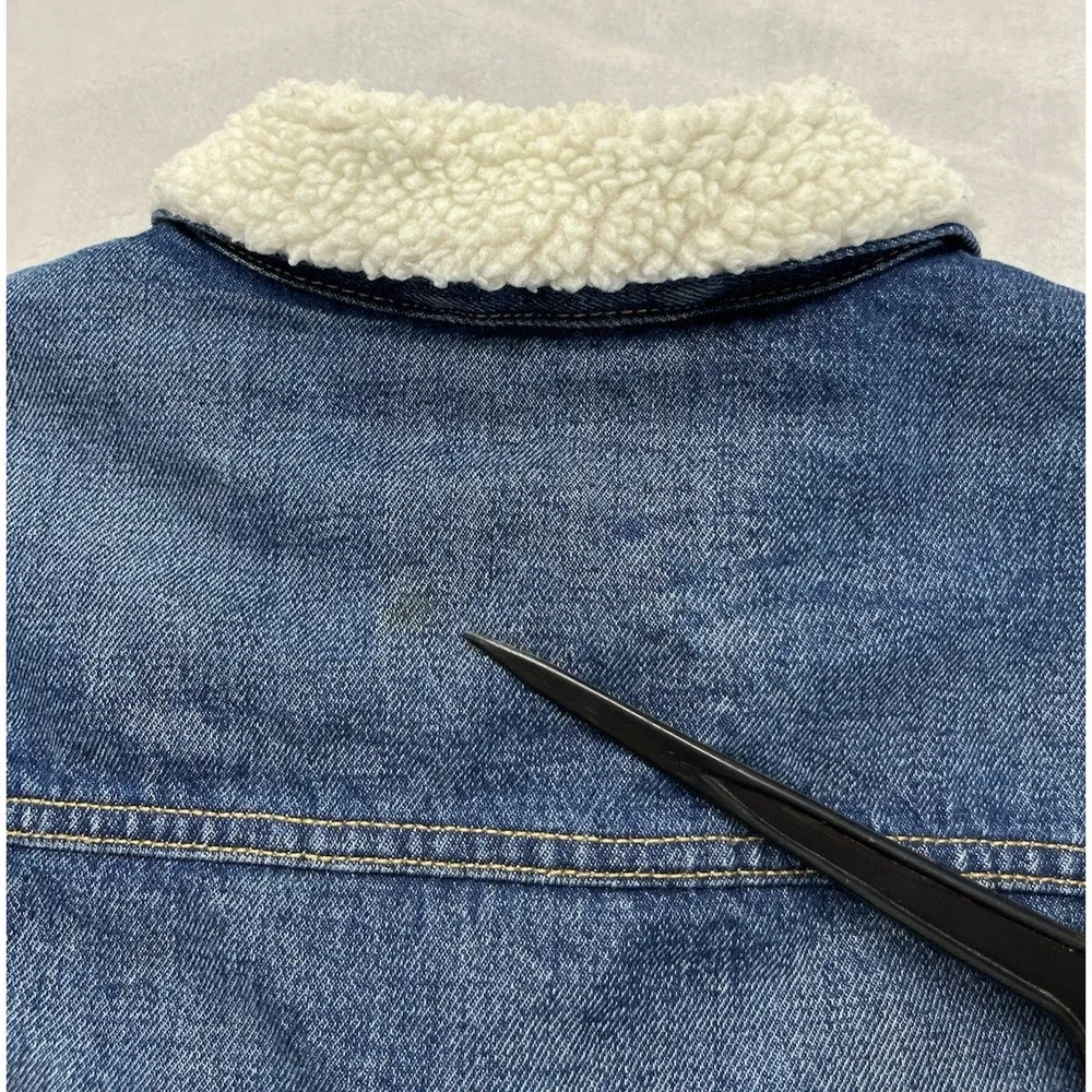 Levis Sherpa Trucker Jacket Men Large Blue Wash Type III Snap Button Whisker